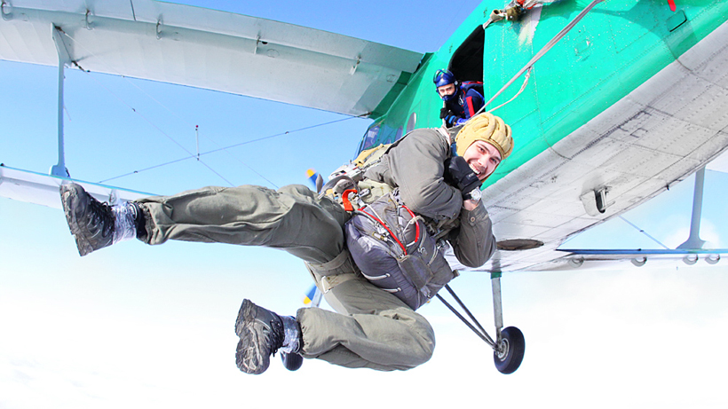 Первый прыжок с парашютом в Москве